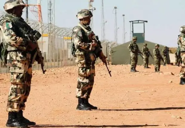 Tlemcen : un jeune militaire tué dans l’explosion d’une bombe