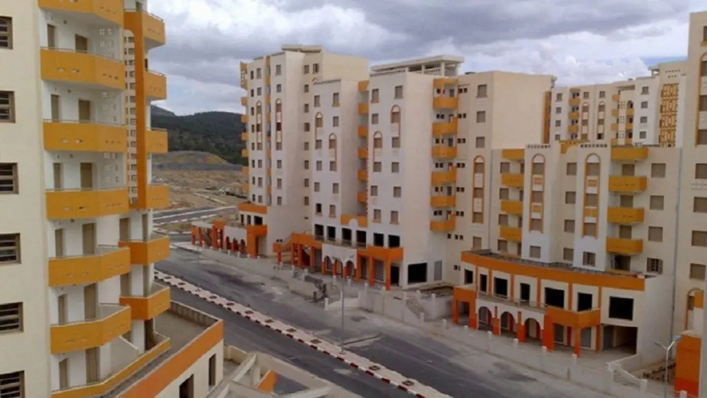 Inscription de 460.000 logements au titre du PLF 2024, selon le ministre Laribi