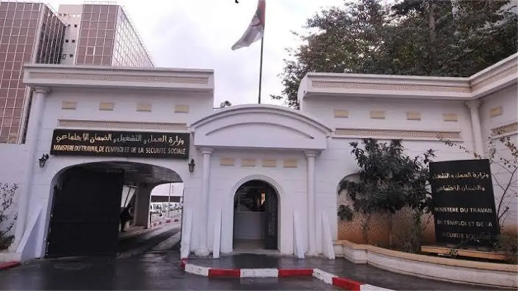 Usage exclusif de l’arabe : un autre ministère s’y met