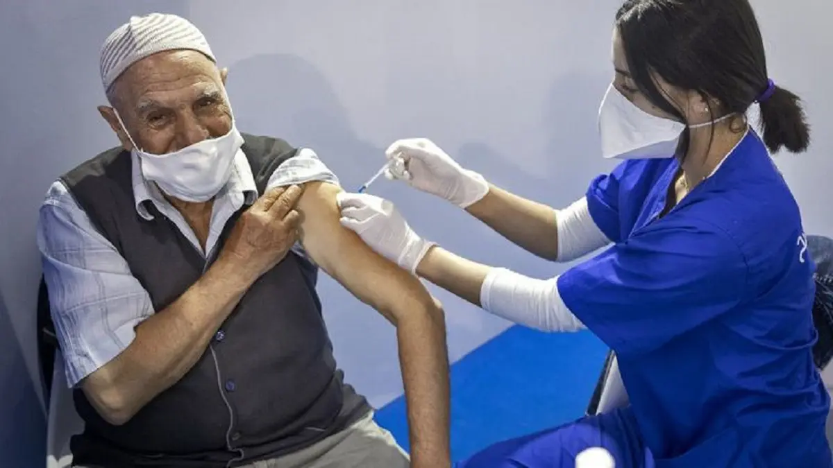 Vaccination anti-covid en Algérie : une 3e dose contre la 4e vague