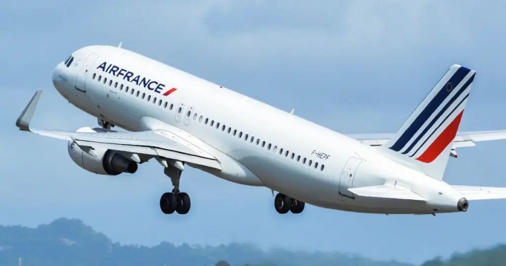 Air France : les raisons derrière l&rsquo;annulation des vols vers l&rsquo;Algérie