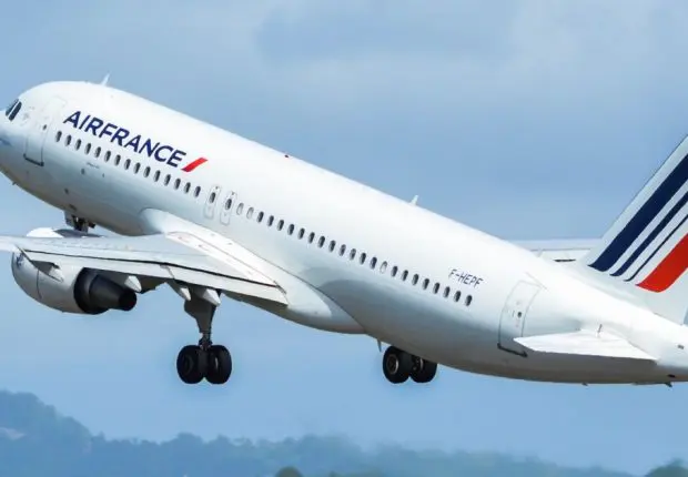 Air France : les raisons derrière l’annulation des vols vers l’Algérie
