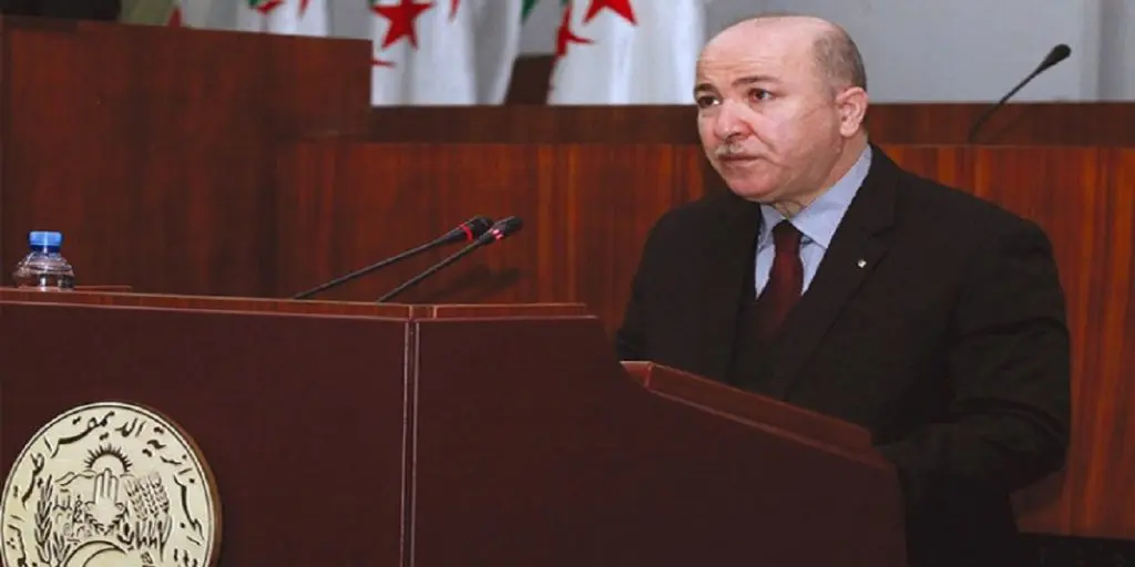 Elections locales : congé d’office aux candidats