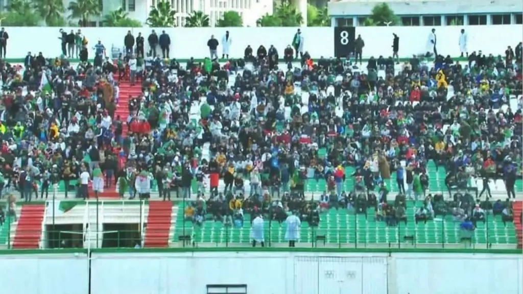 Algérie – Burkina Faso : les supporters en force malgré la pluie
