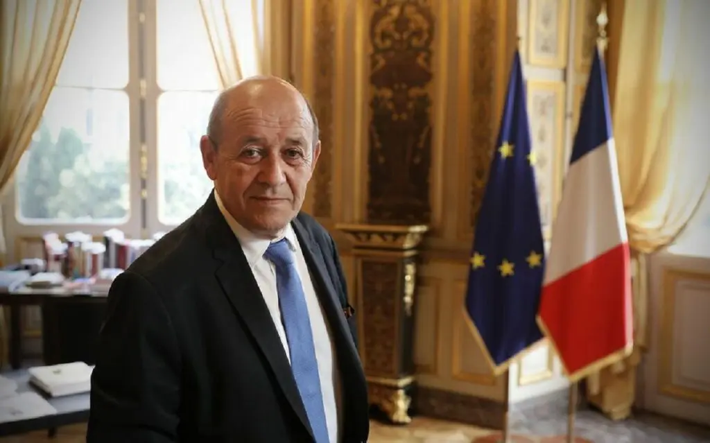 Crise Algérie – France : Le Drian appelle à panser « les blessures »