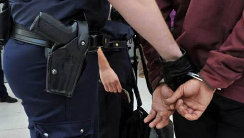 Il a agressé 2 étudiants : encore un Algérien écroué en France