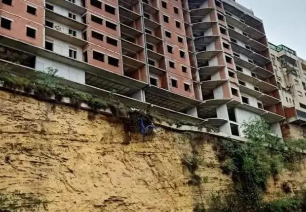 Risque d’effondrement : ce qu’a révélé l’immeuble de Bir Mourad Rais