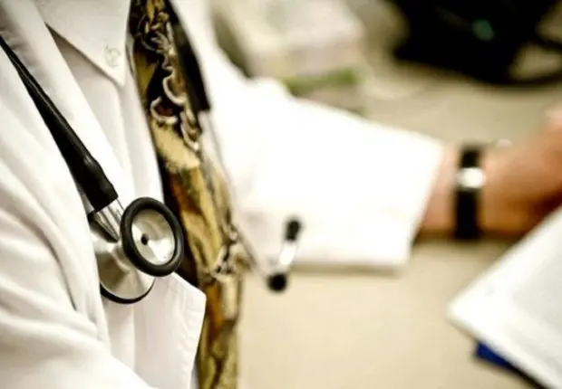 Loi de finances 2022 : « Le médecin ne va pas jouer au saint-bernard »