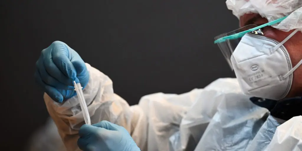 Covid-19 : la 4ᵉ vague est « inévitable », explique le Dr Akhamouk