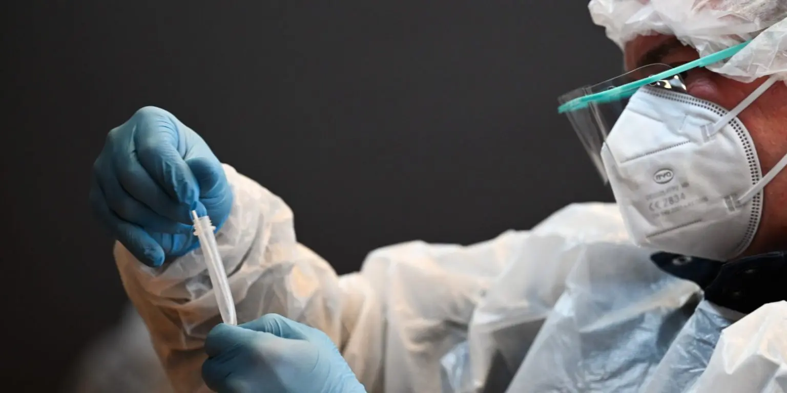 Covid-19 : la 4ᵉ vague est « inévitable », explique le Dr Akhamouk