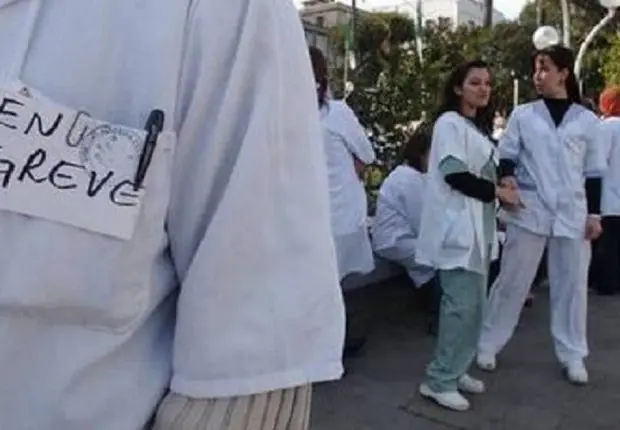 Après l’éducation, la contestation gagne le secteur de la santé