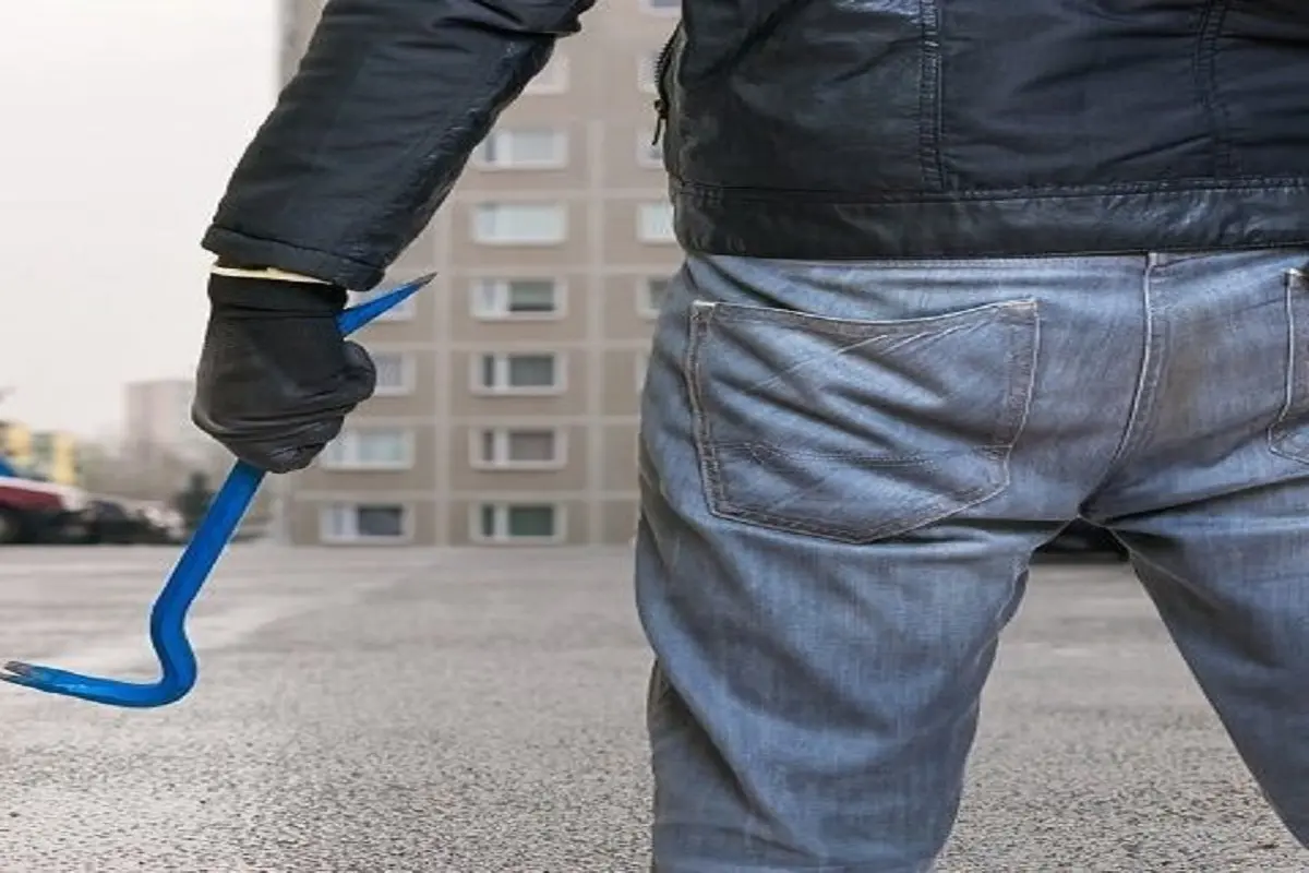 France : un algérien accusé de vol et vandalisme sur voitures de luxe