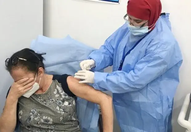 Variant Omicron : l&rsquo;Algérie va-t-elle vers l&rsquo;obligation vaccinale ?