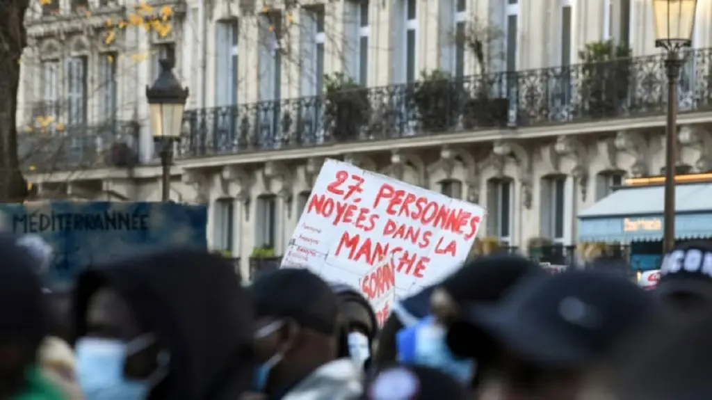 France : « immigration zéro », les sans-papiers montent au créneau