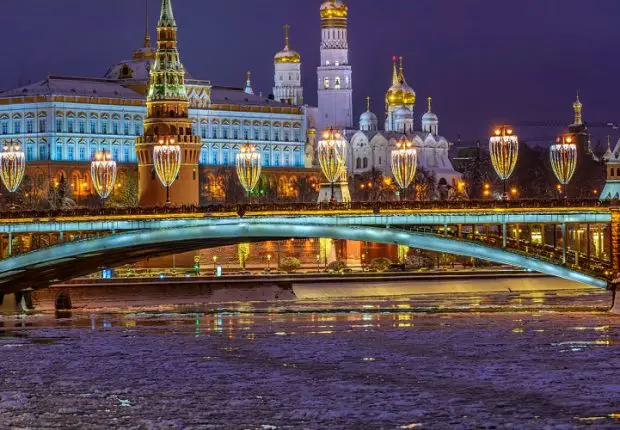 Variant Omicron: la Russie impose de nouvelles conditions d’entrée