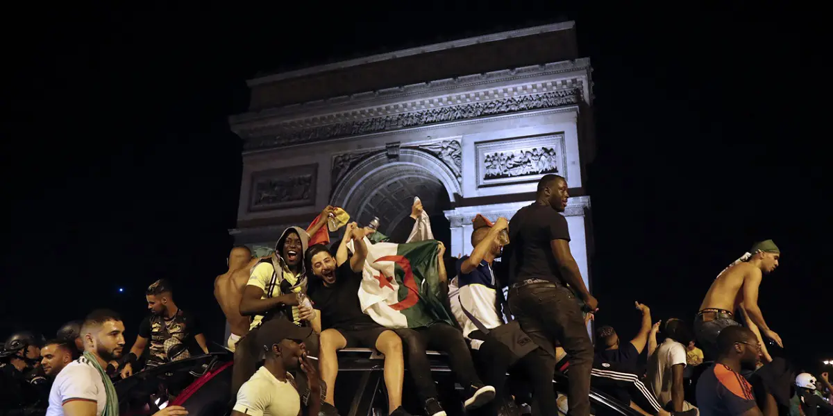 Supporters algériens : colère justifiée ou prétexte d’expulsion ?