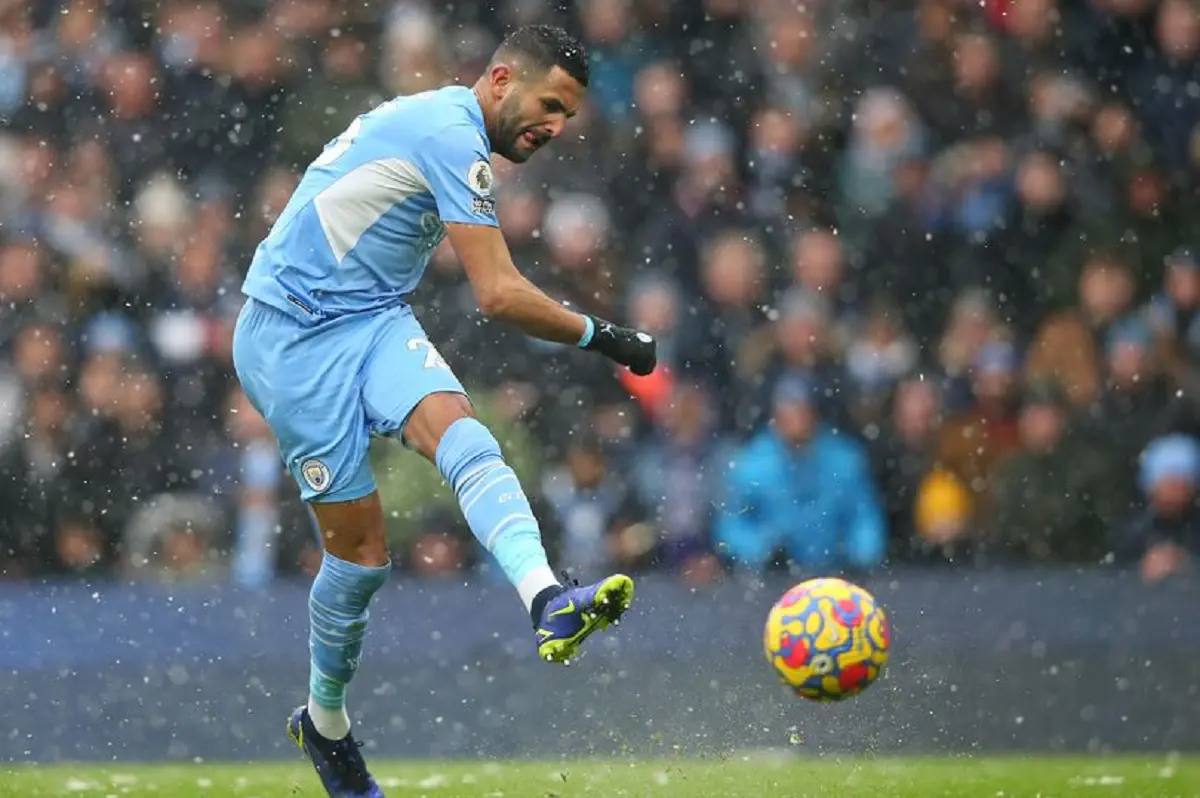 Mercato : Mahrez bientôt sous le maillot du PSG ?