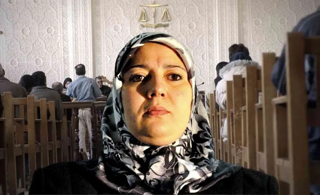 « Propos racistes » : visée par le juge, Naima Salhi interpelle Tebboune