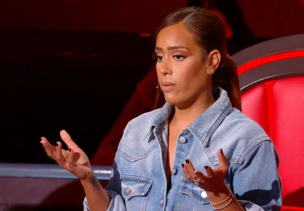 France: propos haineux et racistes, la rançon de la gloire d’Amel Bent