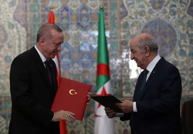 Algérie – Turquie : Erdogan invite Tebboune à Ankara