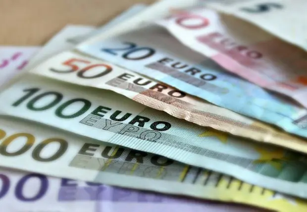 Devises : le taux de change du dinar ce mercredi 15 décembre