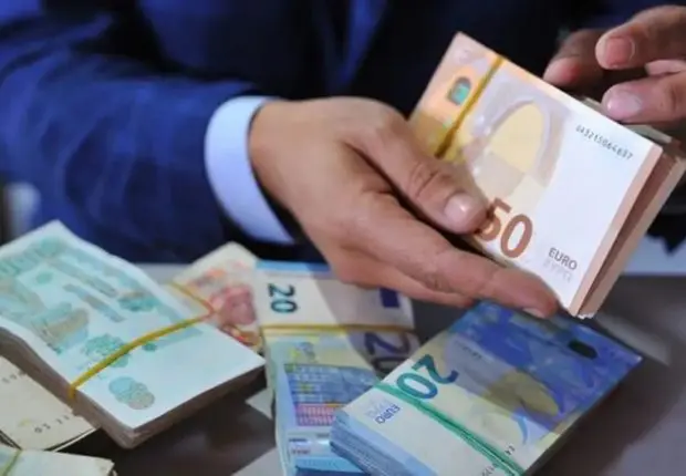 Devises : le taux de change du dinar ce lundi 13 décembre
