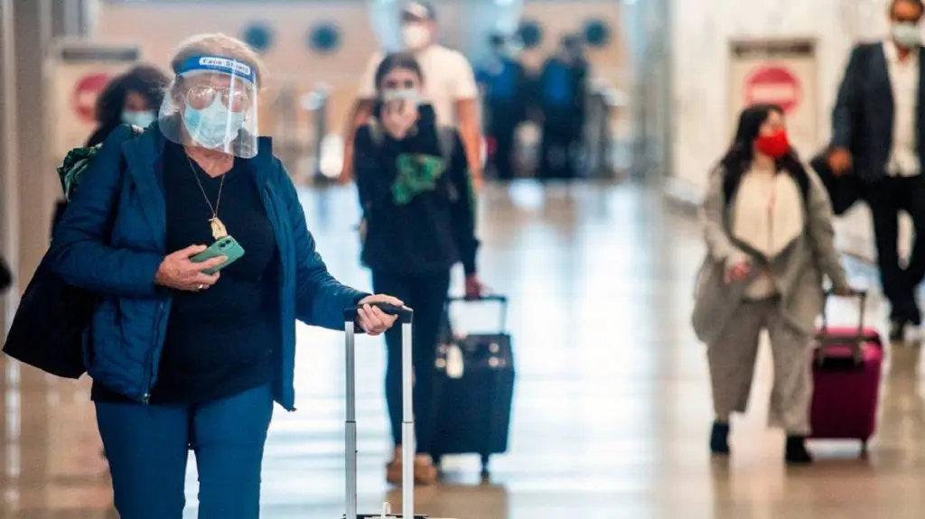Covid-19 et voyages : l’OMS appelle à allègement des restrictions