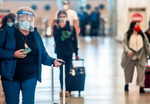 Covid-19 et voyages : l’OMS appelle à allègement des restrictions