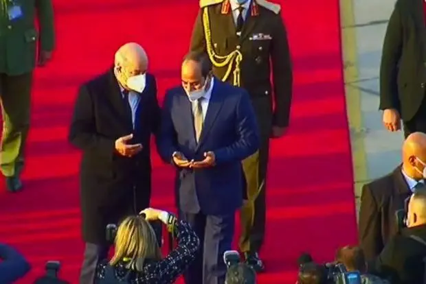 Égypte : reçu par Al-Sissi, un accueil chaleureux pour Tebboune