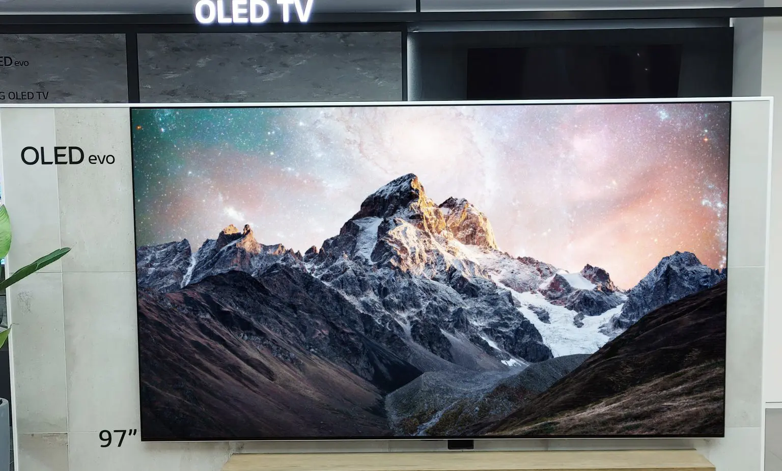 CES 2022 : LG OLED poursuit ses distinctions honorifiques
