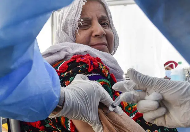 Vaccination covid-19 en Algérie : les raisons d’une réticence « sans fin »