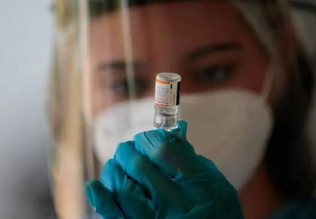 Covid-19 : Deltacron, quand les variants Delta et Omicron se combinent