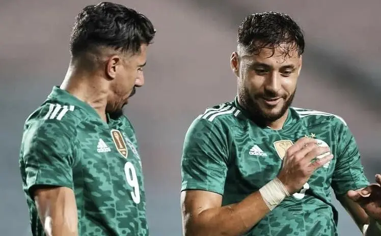 Belaili et Bounedjah nouveaux ambassadeurs des nouilles Jumbo