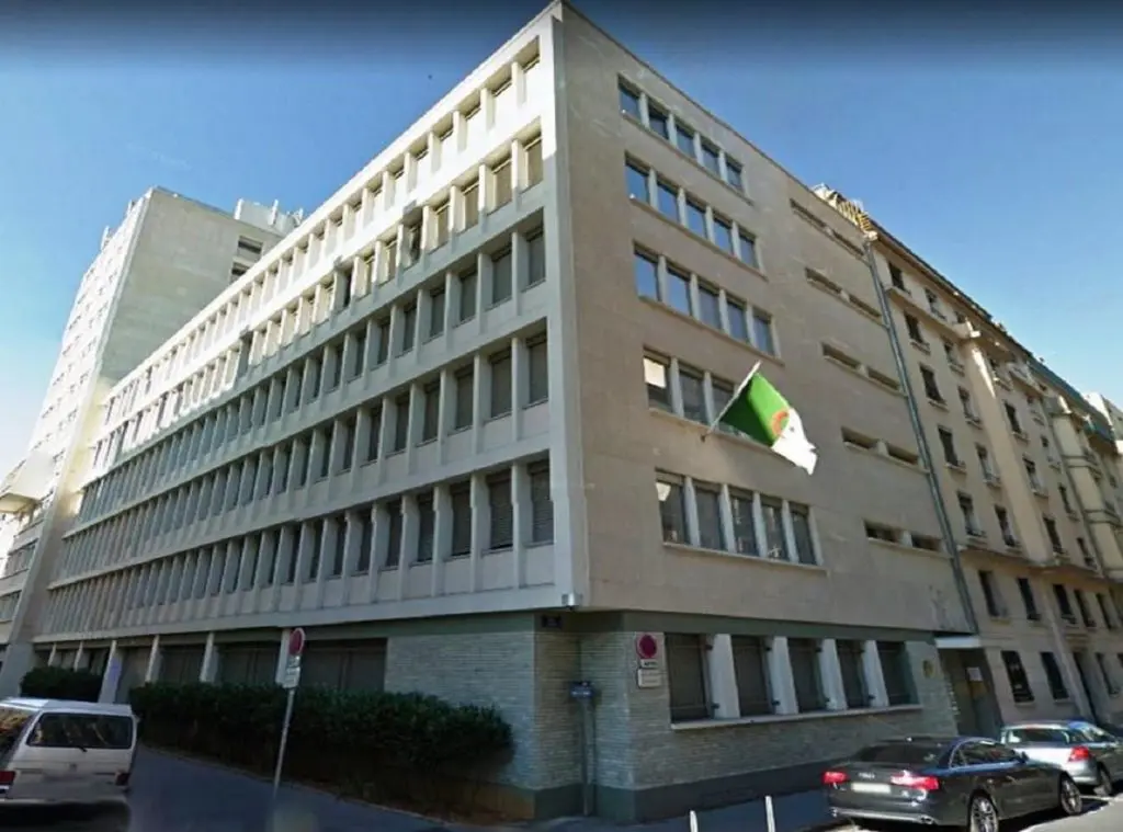 Covid-19 en France : mesures restrictives au Consulat d’Algérie à Lyon