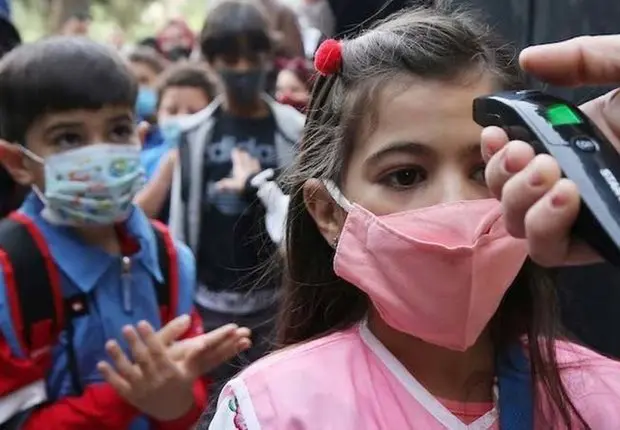 Symptômes Covid-19 chez les enfants : faut-il s’inquiéter ?