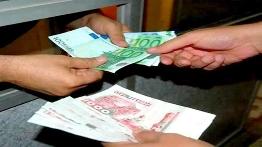 Taux de change : le dinar face aux principales devises ce 28 avril