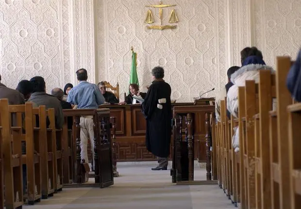 Justice : la Covid-19 paralyse les tribunaux