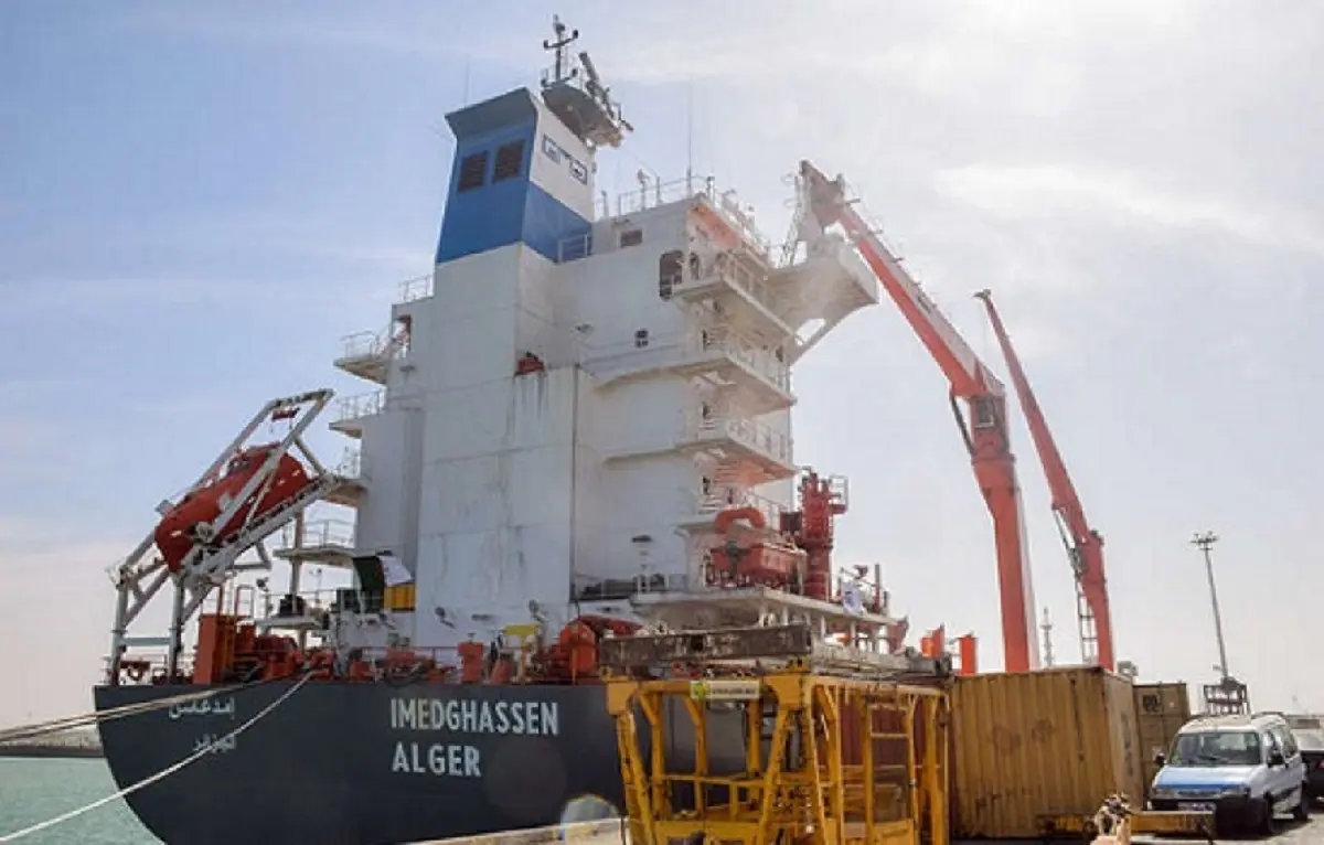 Corruption : l’Algérie récupère l’un de ses navires, une tête tombe
