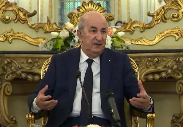 Depuis Qatar, Tebboune fait l’éloge du « Hirak béni »