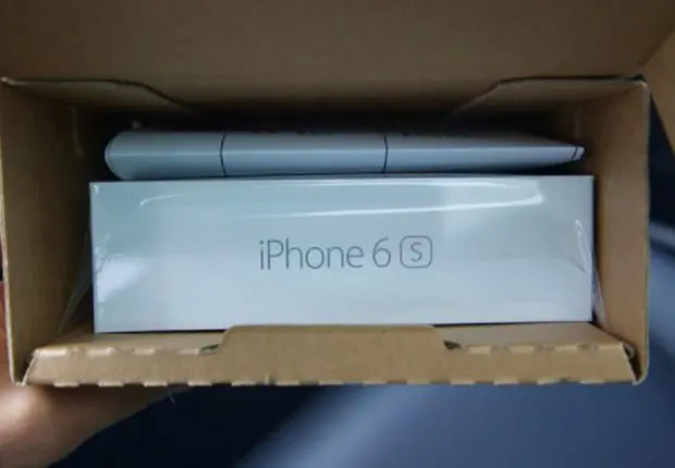 Taxe sur les smartphones : « c’est dans l’intérêt collectif » (Douanes)