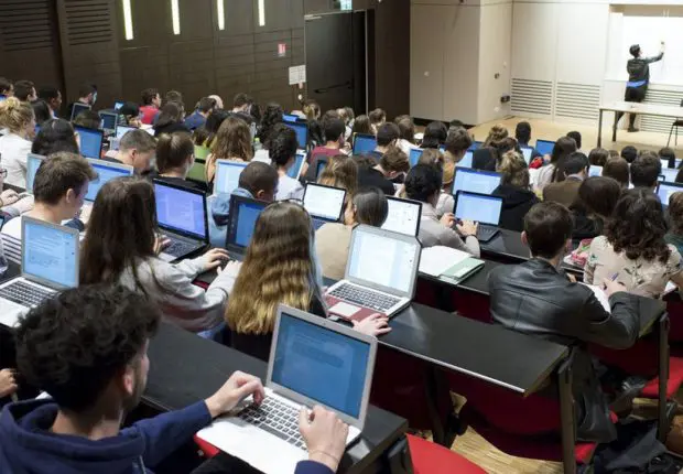 Campus France : de nouvelles conditions pour les étudiants algériens