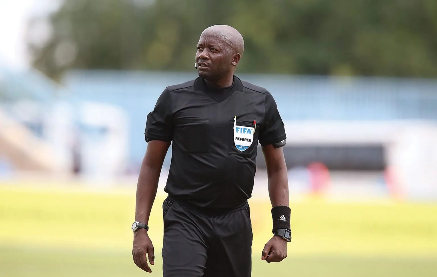 Arbitre Cameroun – Algérie : quand la CAF dit « NON » à la FAF