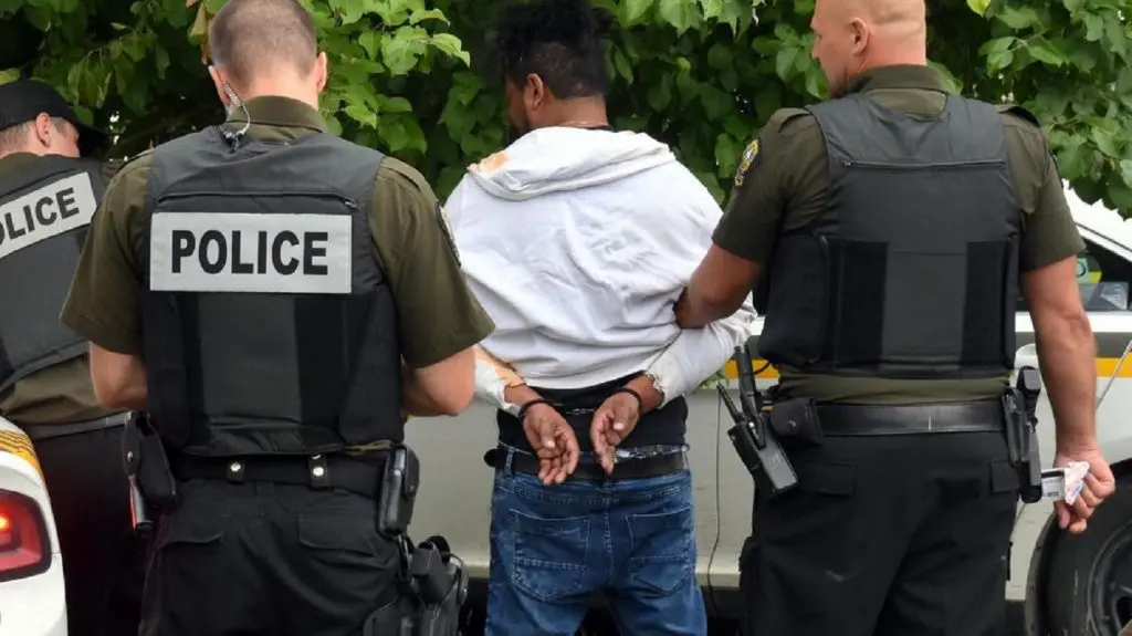 France : sévèrement condamné, la police fait tomber un SDF algérien