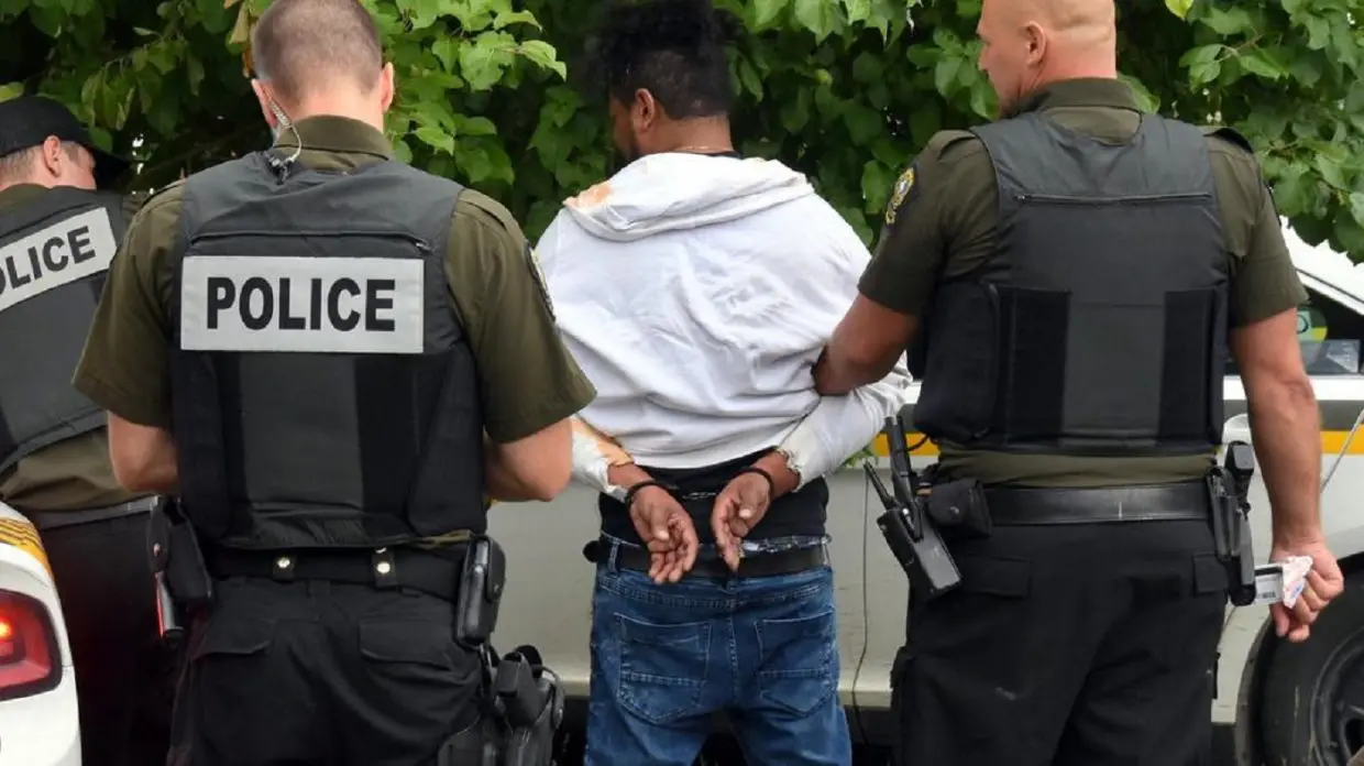 France : sévèrement condamné, la police fait tomber un SDF algérien