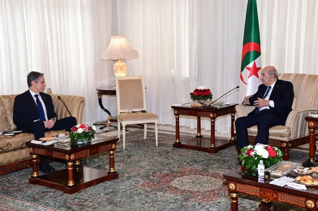 Algérie – USA : après Lamamra, Blinken s’entretient avec Tebboune