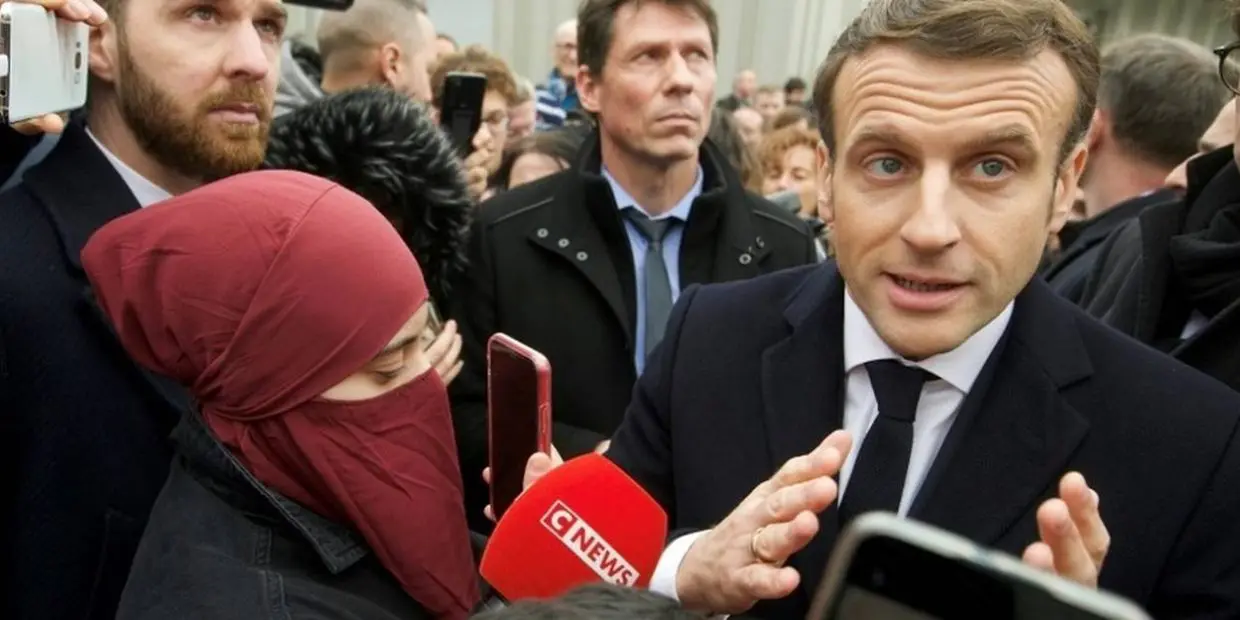 Présidentielle France : Macron tacle Le Pen sur le sujet du voile