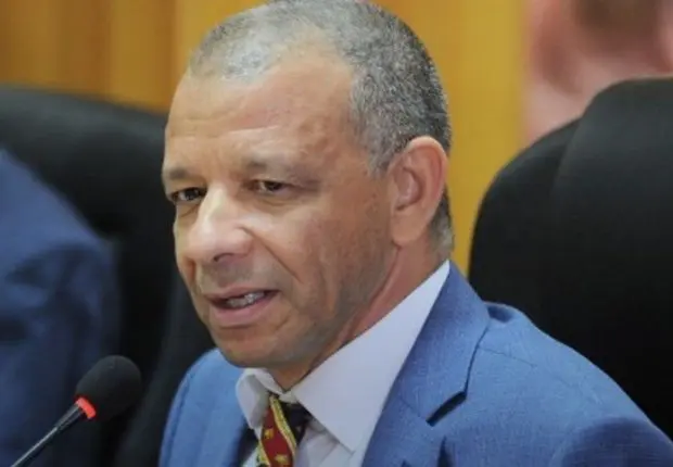 Quand Bengrina « appelle » à la libération des détenus d’opinion