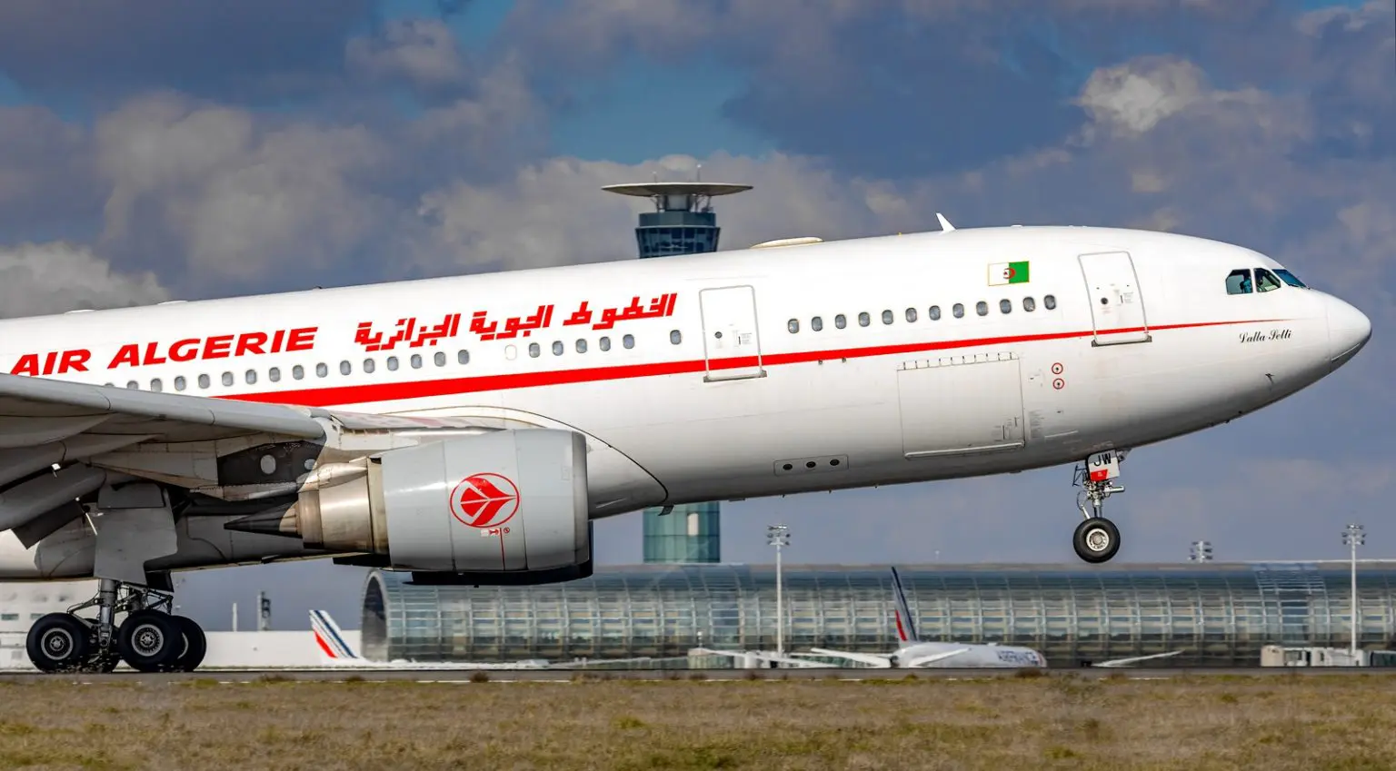 Air Algérie : en colère, les pilotes passent aux menaces