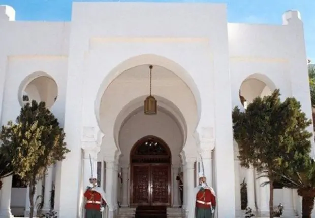 Présidence : Tebboune procède à un changement