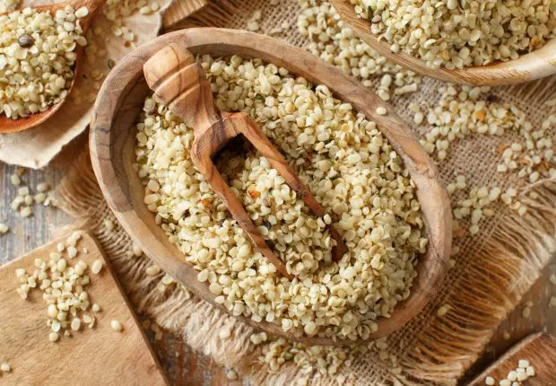 Chanvre : quels sont les bienfaits des graines de chanvre selon Michel Cymes ?